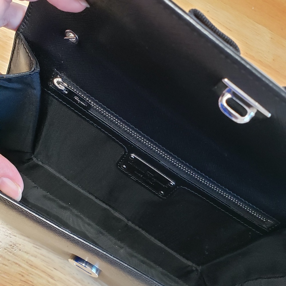 Salvatore Ferragamo Black Saffiano Vara Bag - Picture 13 of 16